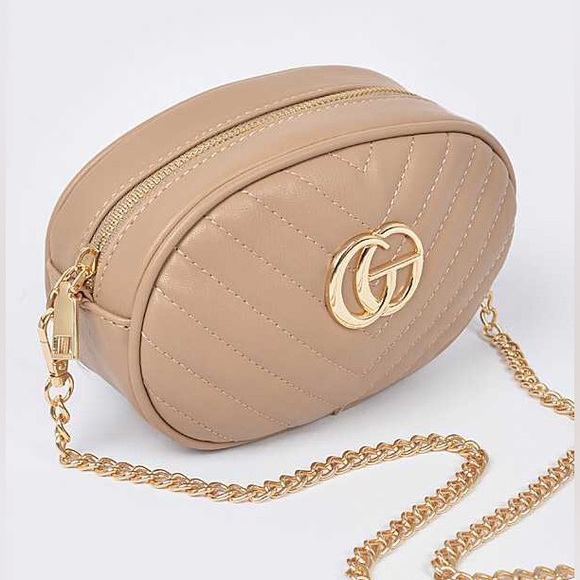 Gold Logo Quilted Convertible Crossbody Fanny Pack - Picture 7 of 8